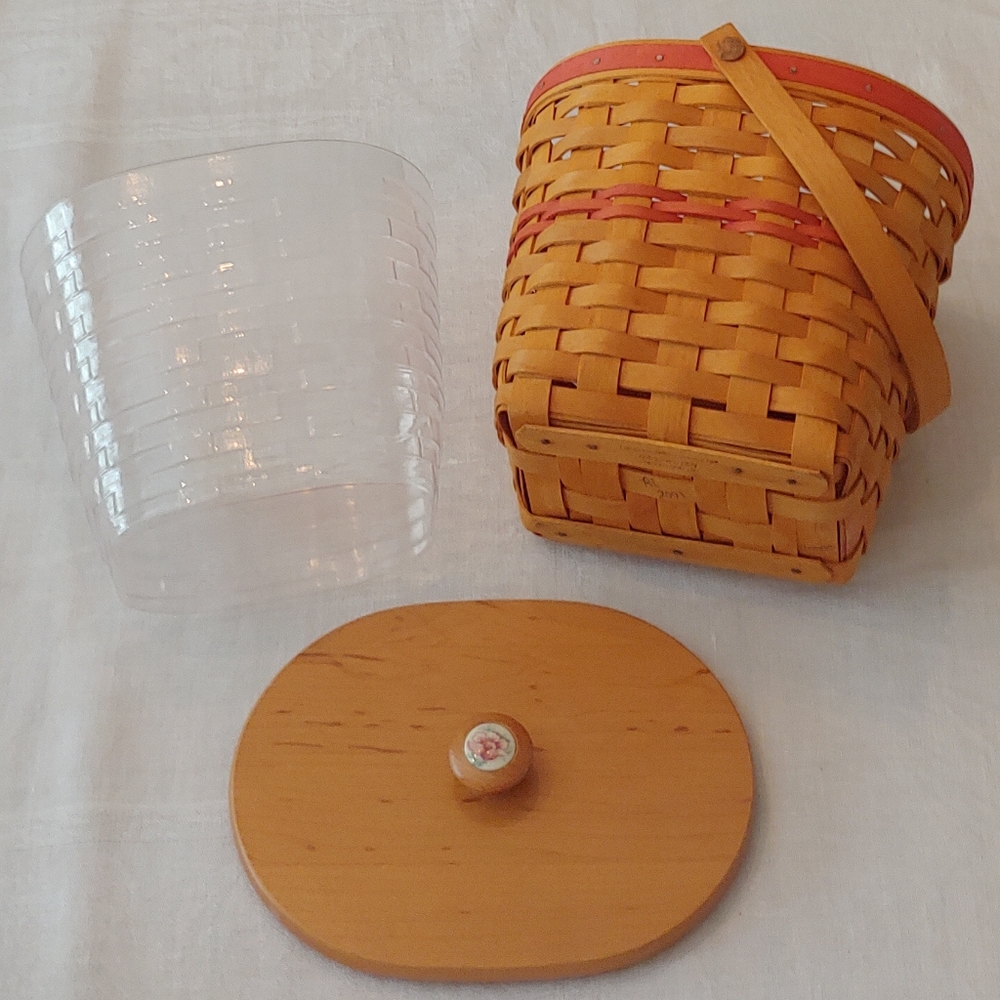 Longaberger Mother's Day Basket - Picture 4 of 16